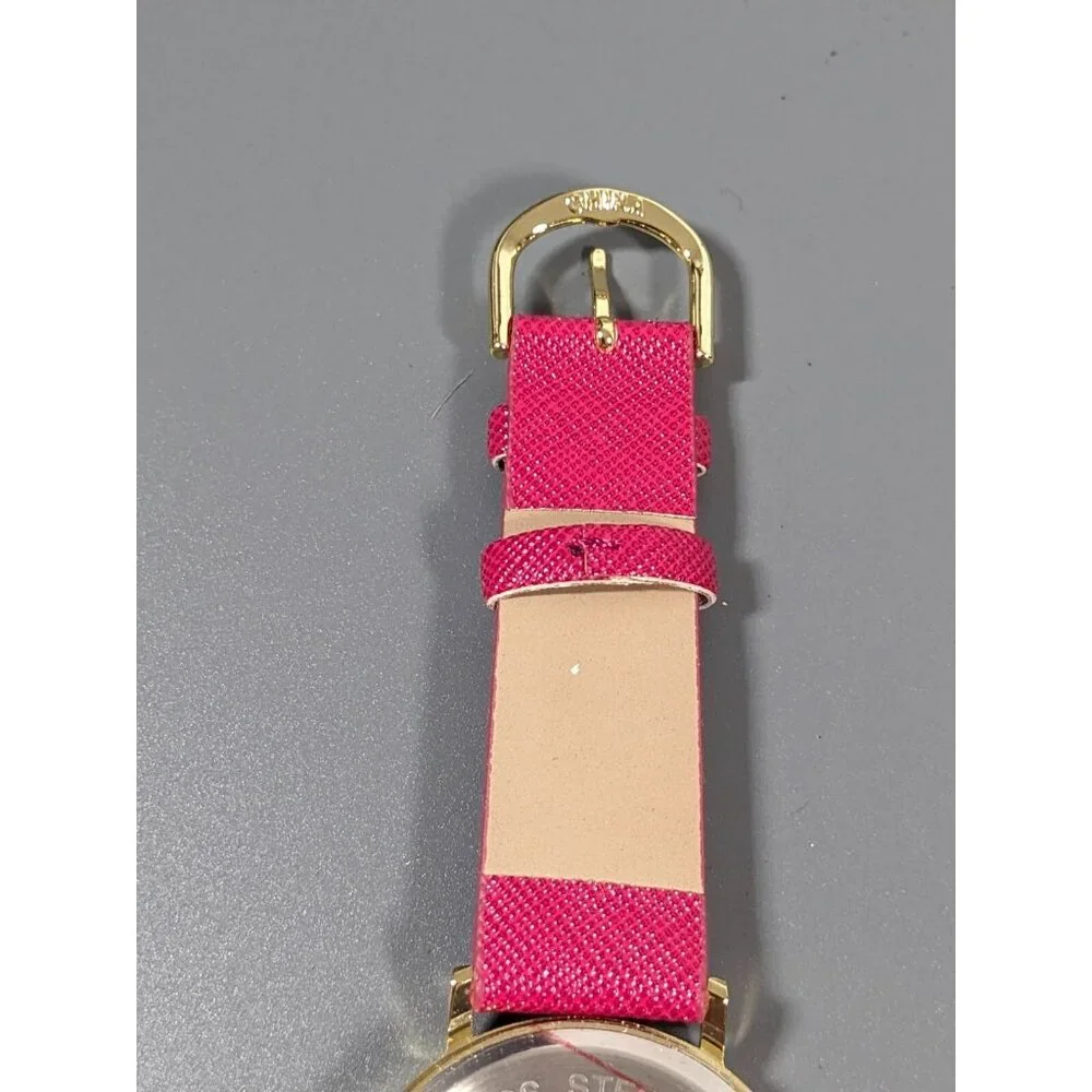 Avon Aurora Strap Watch Pink‎ Faux Leather Textured Gold Tone Classic